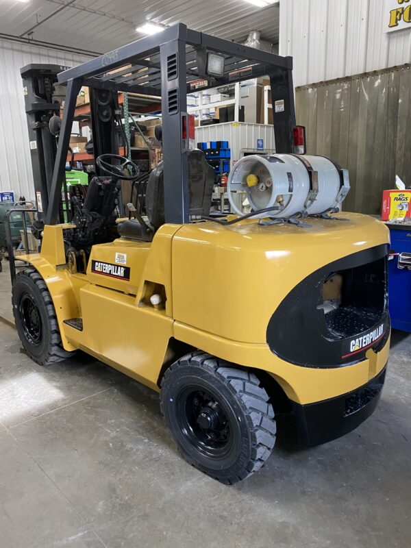 Caterpillar Forklift GP40KLI C0495